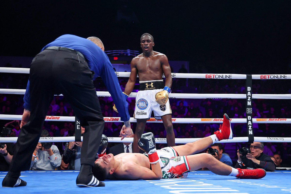 MatchroomBoxing's tweet photo. SCENES! 💥

#CissokhoValenzuelaJr #ChocolatitoMartinez https://t.co/nXNXei4Dzs