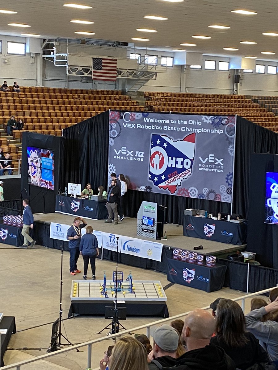 OrzechowskiS's tweet photo. Congratulations to our VEX Robotics teams who competed at States today! Team M won the Think Award. Team M, G, and J qualified for Worlds. Also huge shoutout to @msking_tech for winning Coach of the Year! https://t.co/akpJOaHnnc