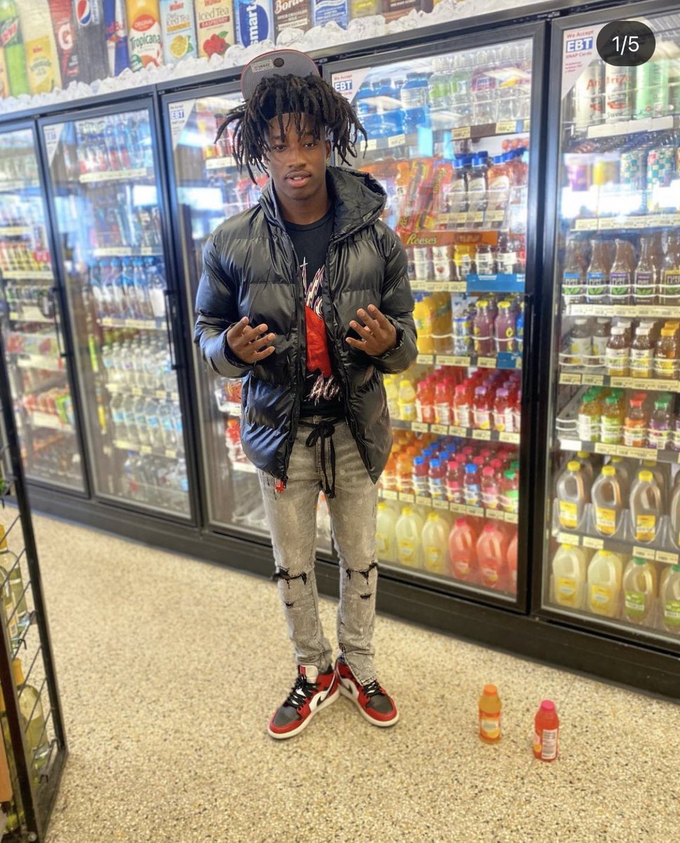 TsuXpose_'s tweet photo. Antonio Jameson

This individual is a football player on the campus of Tennessee State University and set me up to be raped by not only him but his friends as well who were outside the door waiting the entire time while he was raping me and joking and laughing the whole time. https://t.co/oADd2cuso3