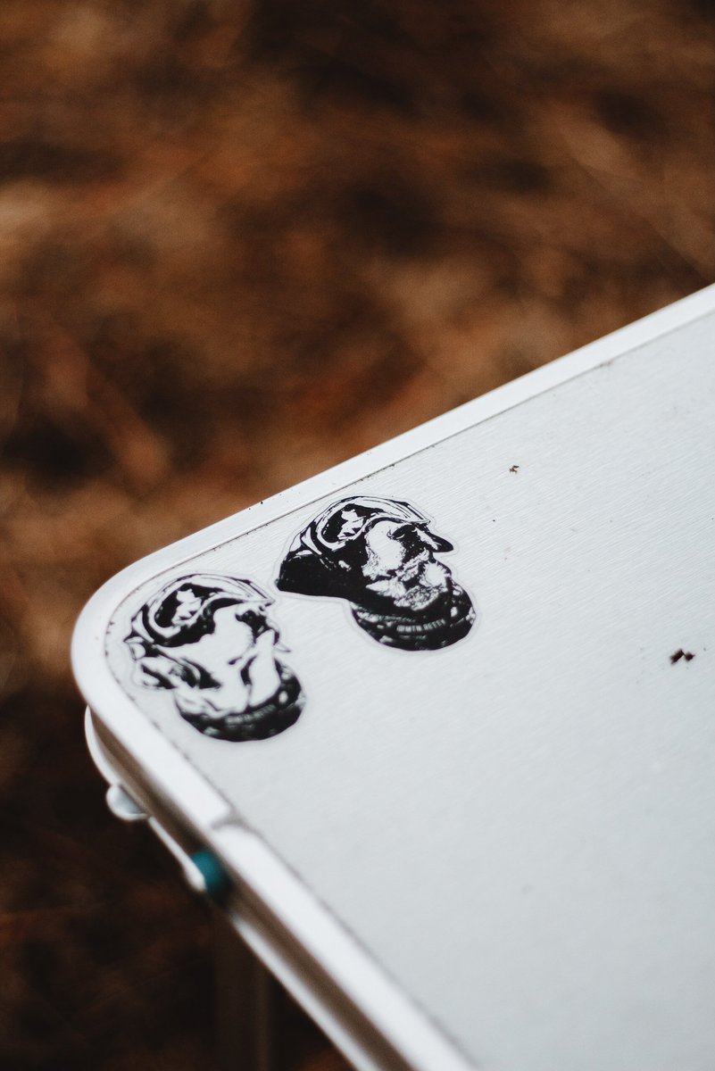 A couple of #powderhound stickers going out!! Hey #twitterdogcommunity, did you know that we have our own stickers available via #etsy?! etsy.com/ca/shop/RockyM…