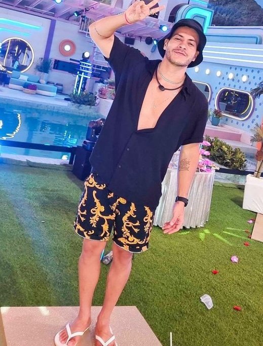 Á PEDIDO:

Em qual lado vocês estão?
JADE - RT
Arthur- FAV

 #BBB22