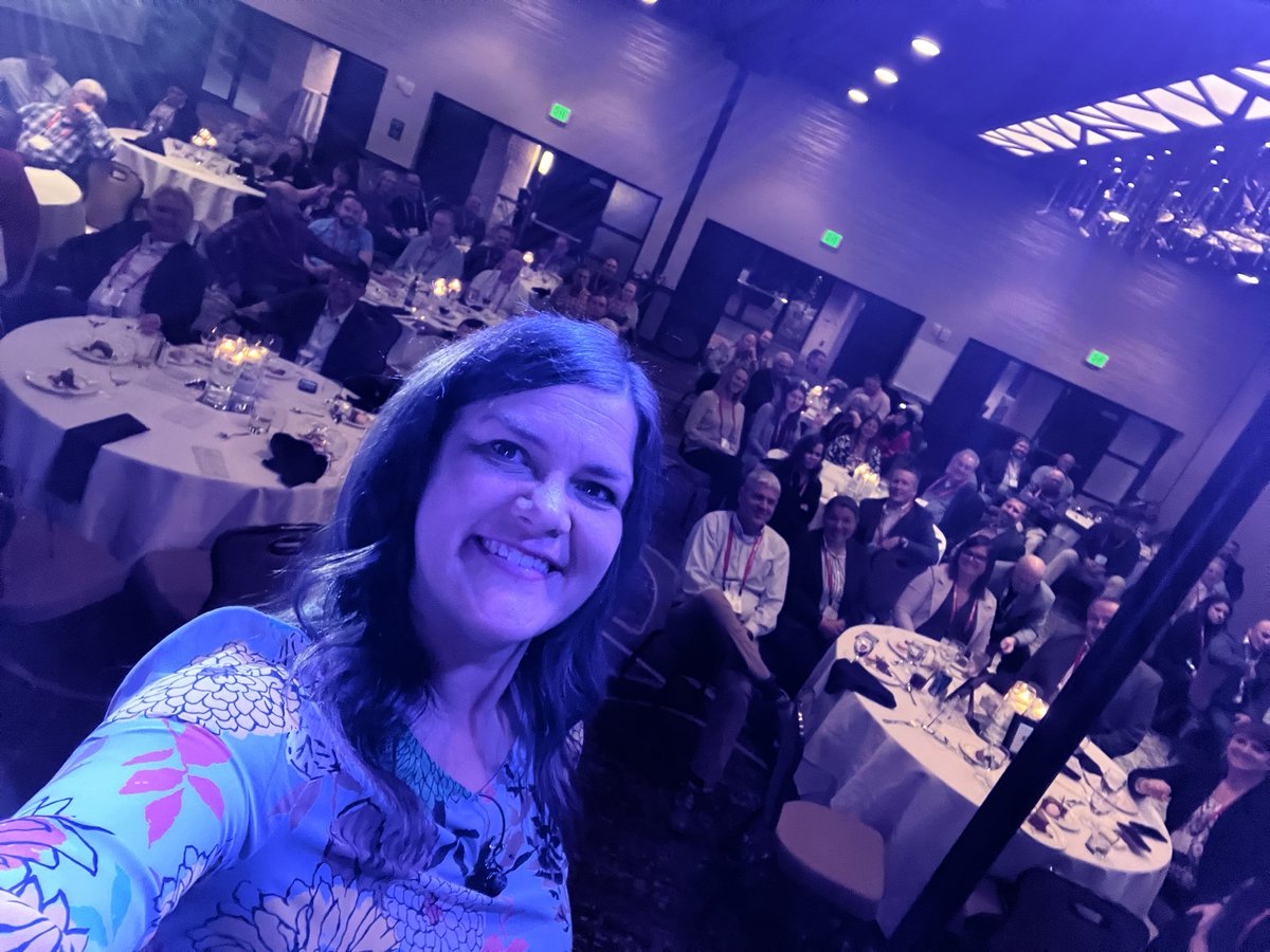 thefarmbabe's tweet photo. A #felfie with the Rocky Mtn Bean Dealers Association tonight.

Do u know where your beans come from? Black beans… pinto, red, black eyed peas, great northerns, light red kidney, navy, pink beans, yellow, cranberry beans… 

I officially feel like the “Bubba Gump” of beans RN 😂 https://t.co/uzASKMjM53