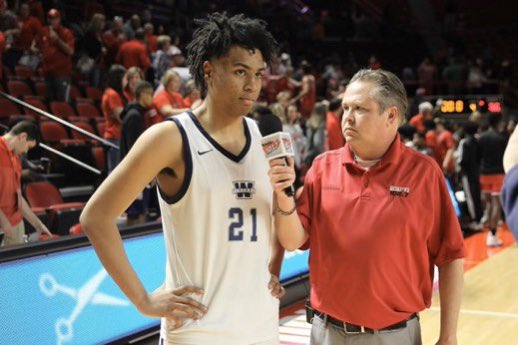 The_Sports_Web's tweet photo. @ChappelleWhitn1 and @adennyekan24
@dubcgoingdeep
@BCSports
#4thRegion #Diddle
Photo: @MrHazard101 https://t.co/V7gpccBmPB
