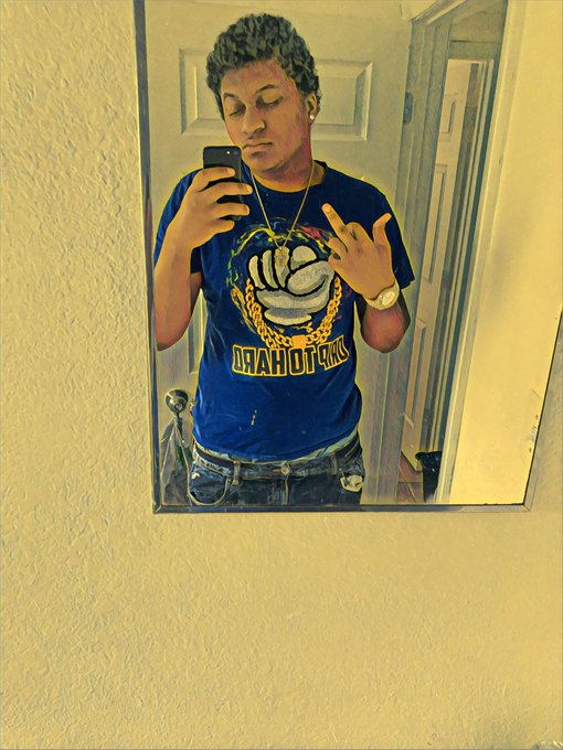 Ain&rsquo;t never been no goofy I never once said I needed anyone or anyones help I&rsquo;m that type of nigga that&rsquo;ll<a href="/tag/striveforgreatness"class="tags"><span>#striveforgreatness</span></a><a href="/tag/nohandouts"class="tags"><span>#nohandouts</span></a><a href="/tag/hustledaily"class="tags"><span>#hustledaily</span></a>