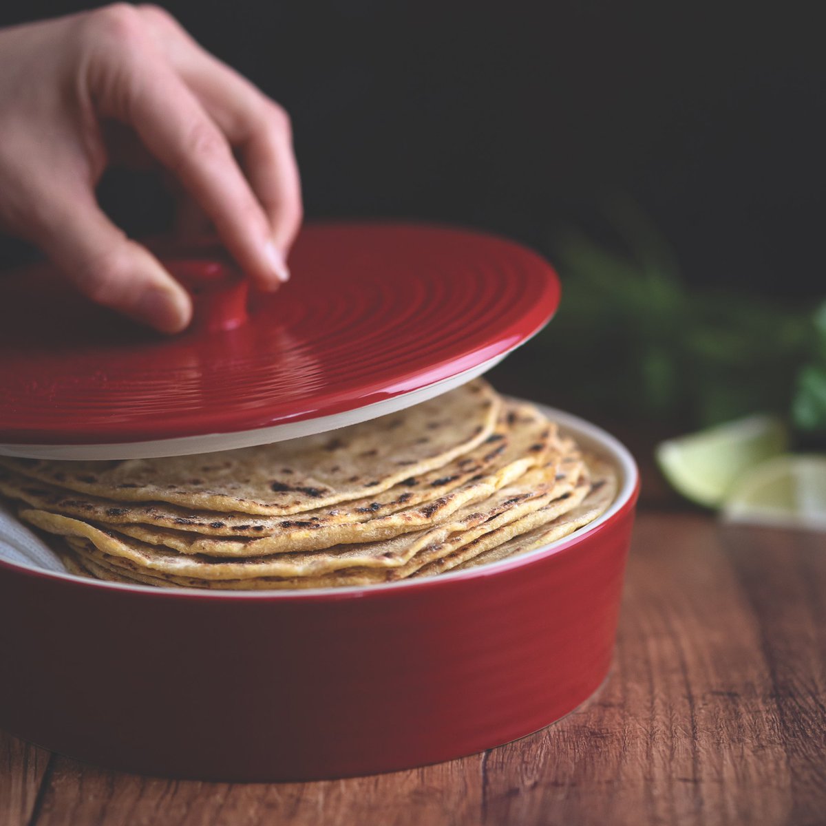 NikkiDinki's tweet photo. Never made your own tortillas?! Try these! They have yellow squash in them—which moistens the dough to perfection! 🏆Recipe at https://t.co/Mk4O7hBkxP! #MoreVeggiesPlease #tortilla #squash #tacotuesday🌮 #veggietwist #meatontheside https://t.co/7d86zXaGGU