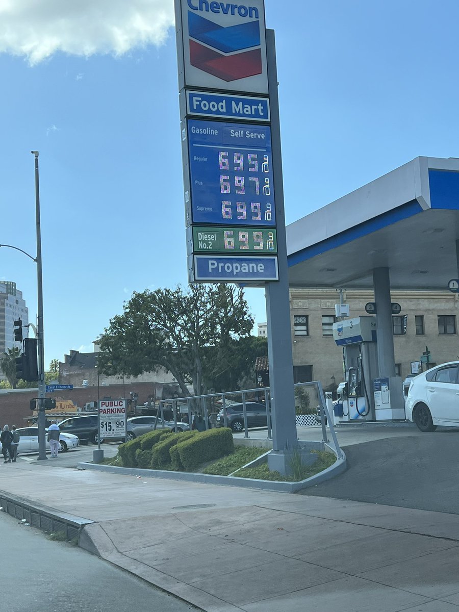 hogphoto's tweet photo. Hope these prices do not last long!Taken today 2/5/22 on Akameda St in downtown Los Angeles https://t.co/9kKcbhfhQX