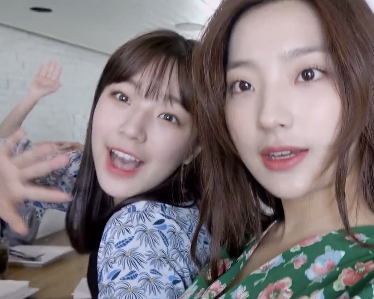 lizheonthinker's tweet photo. hope you recover soon, get well saerom and gyuri :(

#GetWellSoonSaerom
#GetWellSoonGyuri https://t.co/3wLPrhBj9c