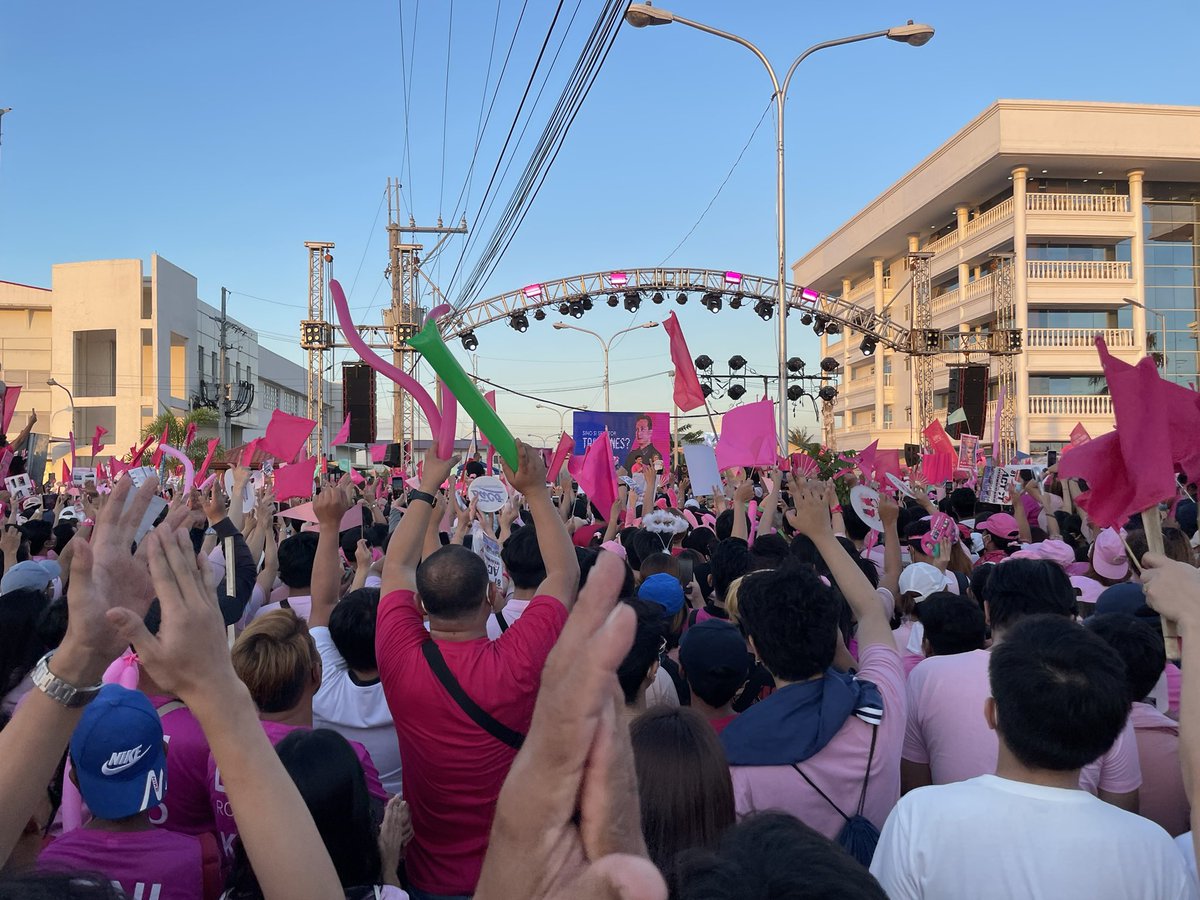 _rainbowfighter's tweet photo. #Magdalo representative campaigned for Senator @TrillanesSonny.
#58TRILLANESsaSenado
#LeniKikoTeam2022 ๐๐ฟ https://t.co/MjUGHRpC1b