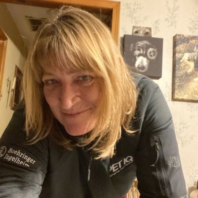 julee_avery's tweet photo. #NewProfilePic https://t.co/dnnvZKjJJ5