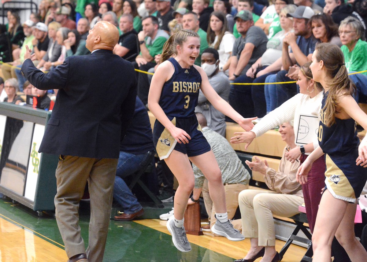 HPEmichael's tweet photo. Bishop girls advance to state championship | HPE https://t.co/WdWaa25CSU @BMHSVillains @thevlvs https://t.co/flBOwH5oxN