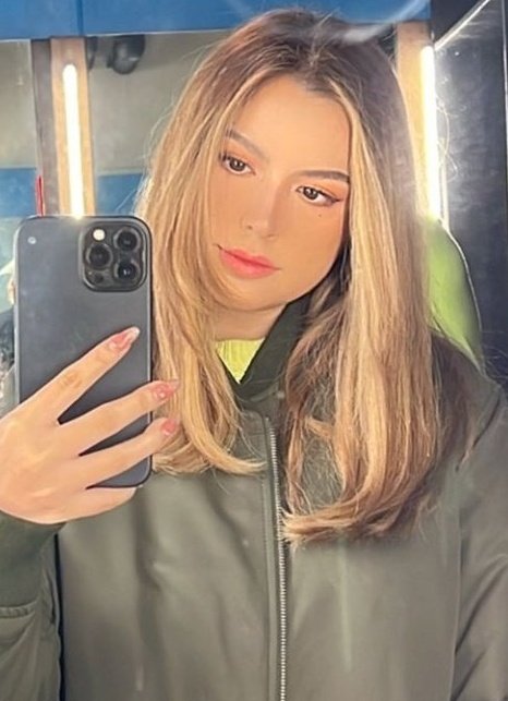 carrelsaezn's tweet photo. mirror selfie king &amp; queen

OGRE KDLEX KILIGDUETS #KDLex https://t.co/4T35unOVxW