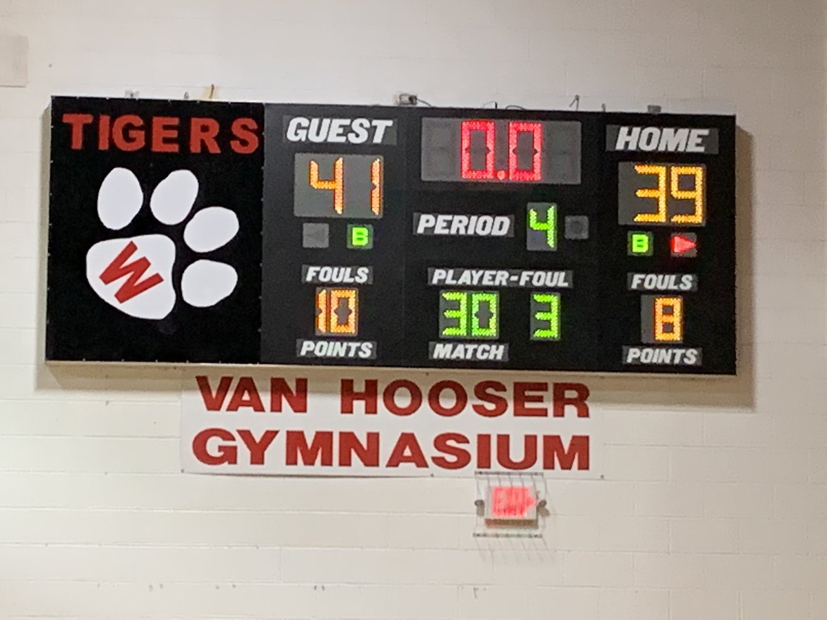 Your Lady Bulldogs are headed back to the Glass House after a 41-39 win at Whitwell! Our ladies overcome a valiant effort by Whitwell in a raucous atmosphere! Quarterfinals will be Thursday at 1:15 vs Gleason at MTSU.