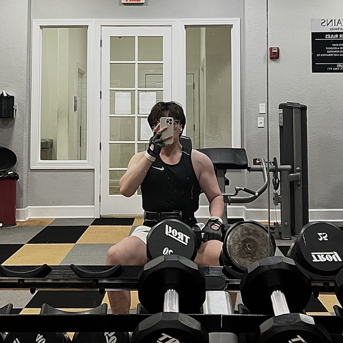 Amessd's tweet photo. In the gym🏋🏻 https://t.co/KQrSkI1ocd
