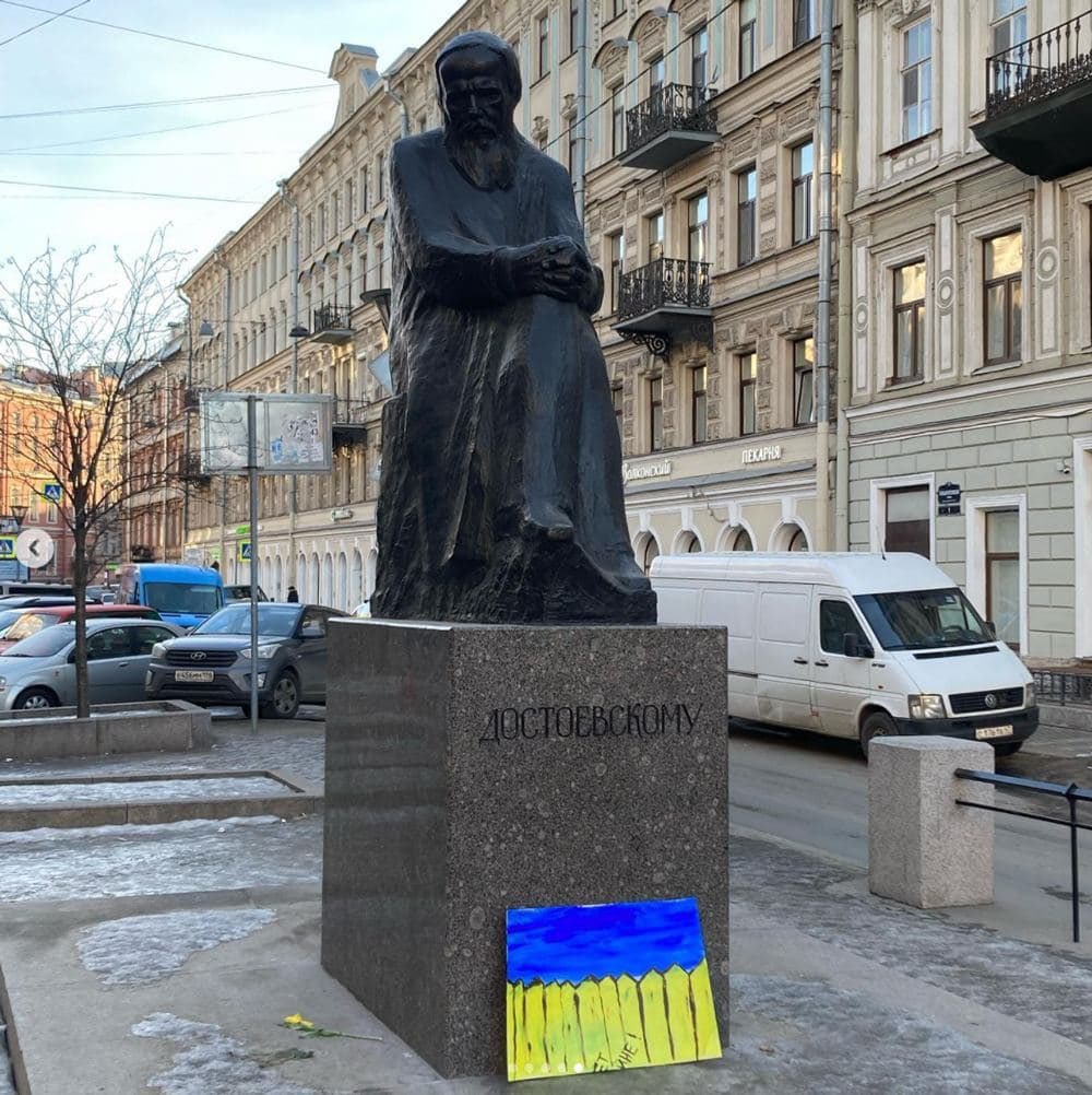 jackal_is_angry's tweet photo. питерские художники сегодня https://t.co/qJxmpbn7Gl