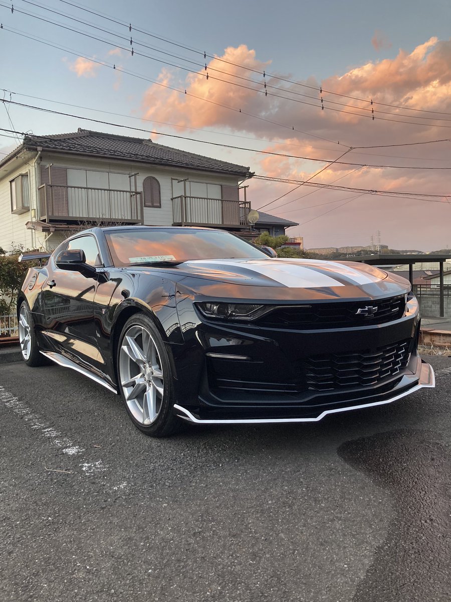 Mmk49Y's tweet photo. 思ってたよりも簡単にナンバープレートステー外れたしバンパーに穴も開いてないからナンバー外しっぱでいいや https://t.co/yqMg7iX0pc