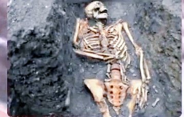 basharat__syed's tweet photo. Where is ur money? where is ur house?where is ur car? Where is ur beauty? Where is ur pride? Do not be conceited in this life we are all the same, when one died nothing  we take away, expect our faith .
So, be humble.......... https://t.co/5dIEViTQfP