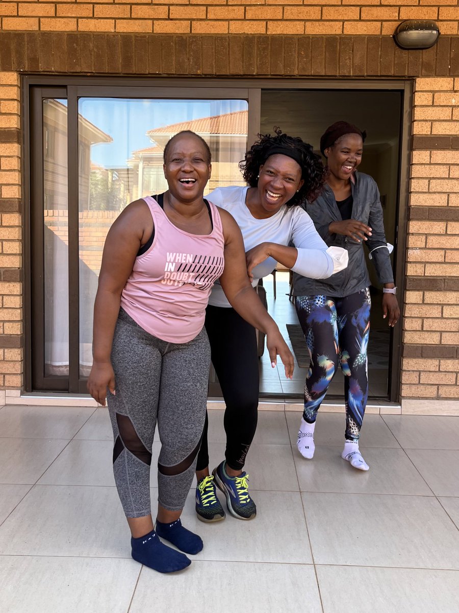 unamulale's tweet photo. 10k walk this morning with the #girldocs ππΎββοΈπͺπΎ #FetchYourBody2022 #weheal https://t.co/gJuYnolfxu