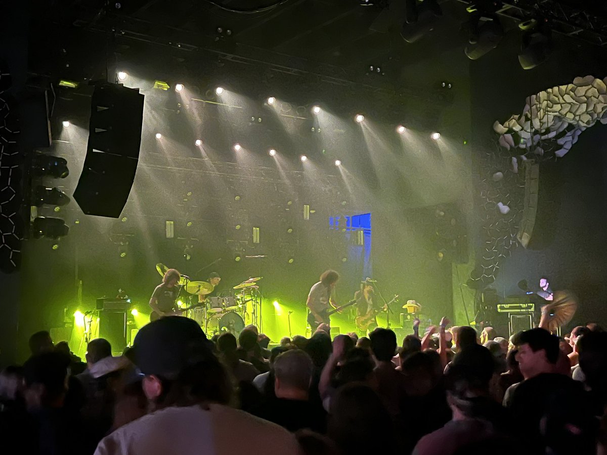 project_tuck's tweet photo. @pigeonsplaying  were absolute money tonight ! https://t.co/dBEo4C8A7p