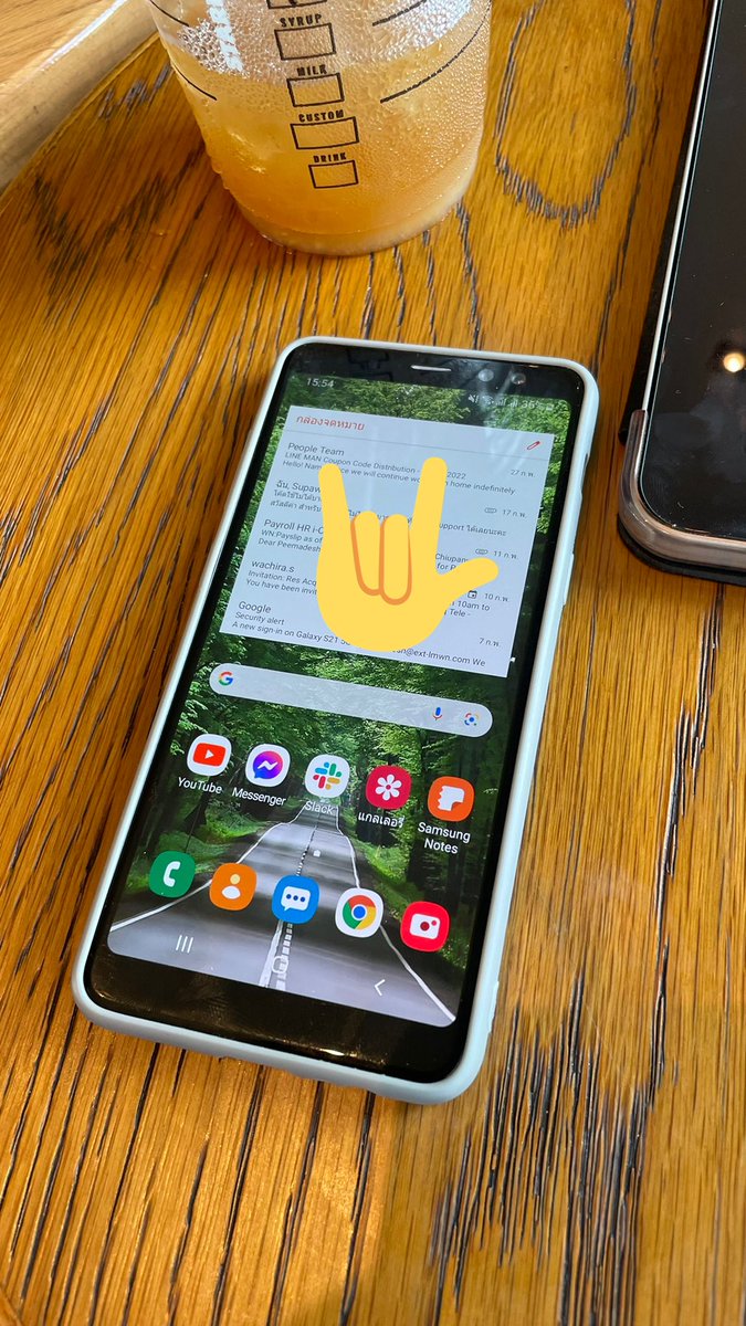 ArcherPatana's tweet photo. Samsung เป็นโทรศัพท์ที่เหมาะแก่การทำงานแบบ Sales Call, Call Outbound มาก 

- มีฟีเจอร์ “คลิปบอร์ด” วางข้อมูลเป็นล็อตๆ ไม่ต้องสลับโน็ตไปมา จิ้มปุ๊ปวางทันที ล็อคได้ด้วยไม่ให้มันหาย
- Widget อีเมล ตั้งหน้าจอได้ ทำให้เห็นเมลได้ทันที 
- Samsung Pass ที่เมมรหัสให้ทุกแอพ
- อัดเสียงสนทนา https://t.co/P1HbXkcmqY