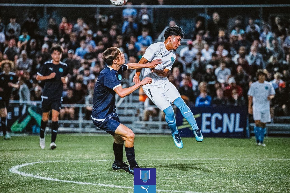 ECNLboys's tweet photo. 𝙁𝙪𝙡𝙡-𝙏𝙞𝙢𝙚: Feeding off the crowd, giving the people what they want #ECNLTX https://t.co/1nTFotcVBA