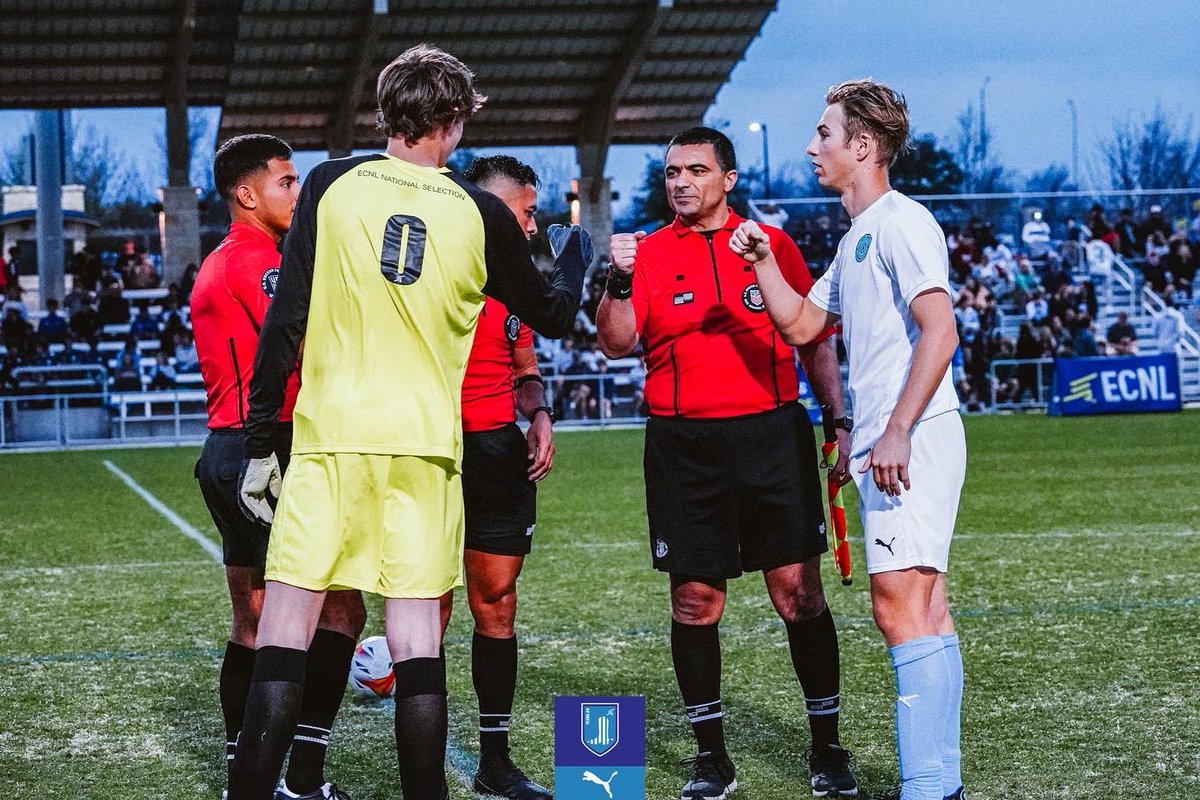 ECNLboys's tweet photo. 𝙁𝙪𝙡𝙡-𝙏𝙞𝙢𝙚: Feeding off the crowd, giving the people what they want #ECNLTX https://t.co/1nTFotcVBA