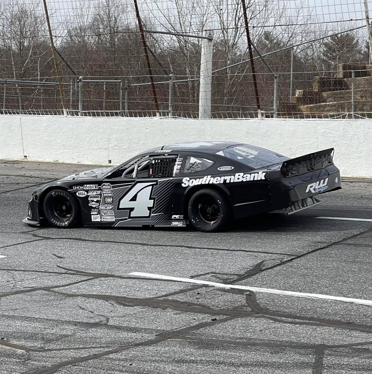 WendeEatmon's tweet photo. Parker’s Debut in a Late Model Stock @hickoryspeedway Twin 40 lap races P9 and P7. So proud!!🏁 https://t.co/cTMgn0DA9Z