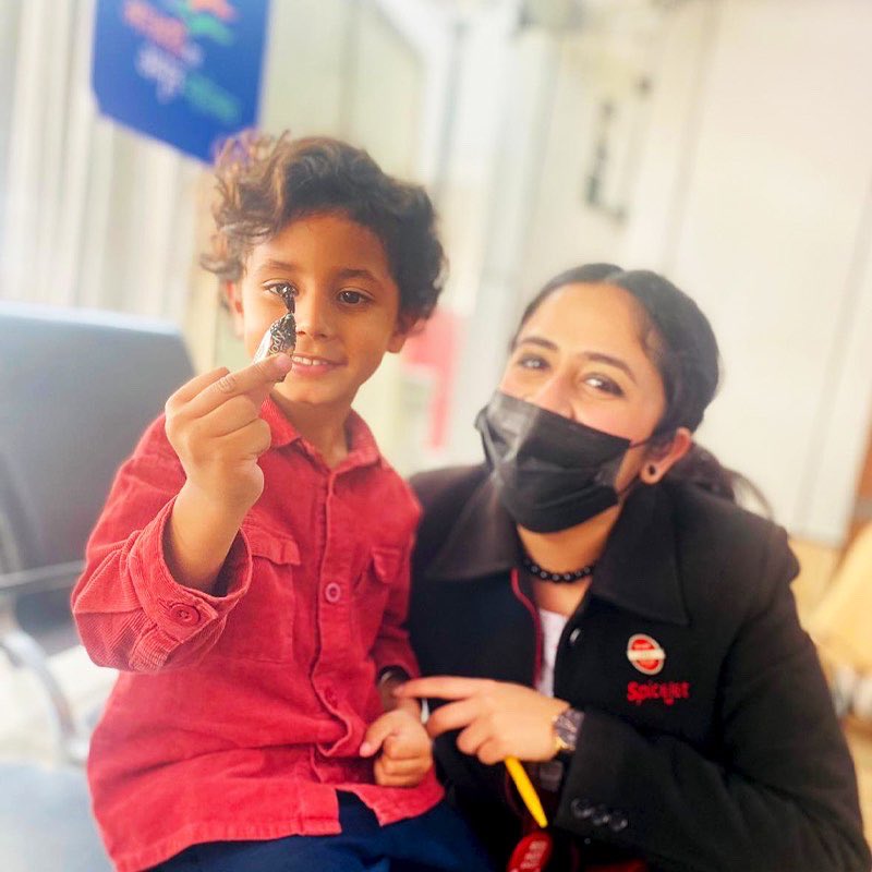 flyspicejet's tweet photo. The happy faces of delighted passengers is the reward we cherish the most. Their radiant smile makes our SpiceJet journey worthwhile. Here’s to many more flights like these! Cheers!
#SpiceJet #HappyPassengers #FlyWithSpiceJet https://t.co/PgOx0498jR