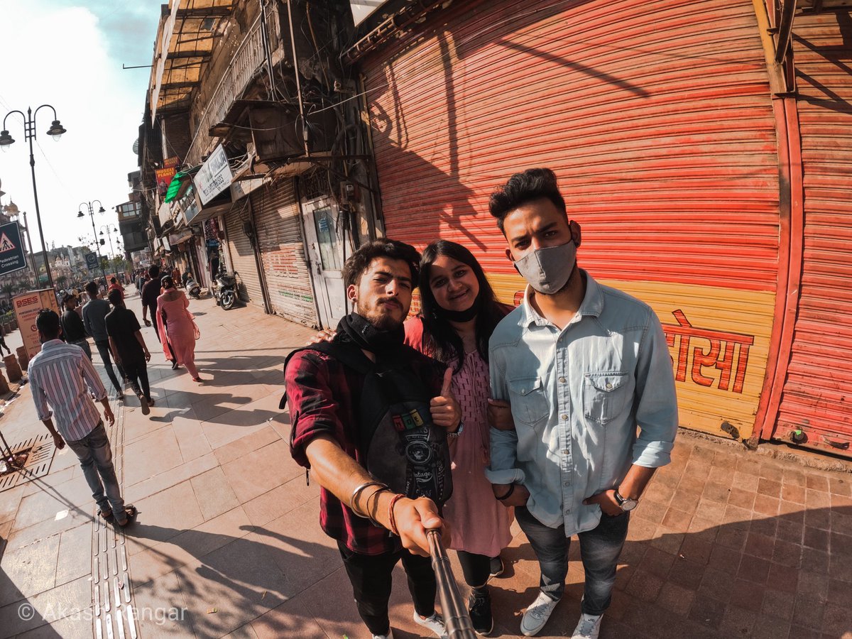 Akashrangar1's tweet photo. Passing Days, Making Memories 🍁
.
.
.
.
.
.
.
.
.
.
.
.
.
.
.
.
.
.
.
.
.
.
#chandnichowk #delhi #olddelhi #india #jamamasjid #newdelhi #delhigram #indianwear #delhifood #photography #delhidiaries #photooftheday #ethnicwear #sale #travel #travelphotography #sodelhi #instagram https://t.co/hHJ4e5ap7E