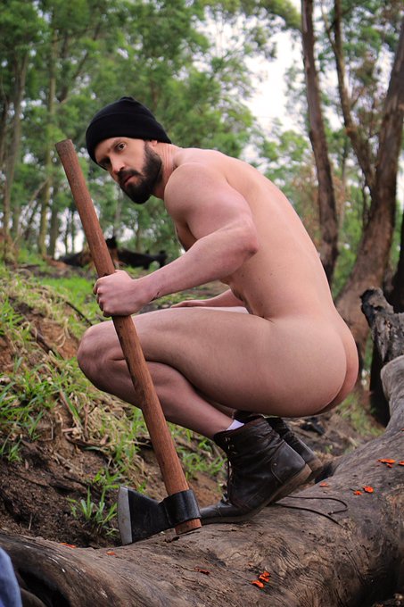 1 pic. Who wants to collaborate with me being Top, I'm a lumberjack. https://t.co/Ec20KPCT6W