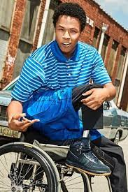 merlinpapin3's tweet image. On souhaite un Bon Anniversaire à #EricGraise qui a 32 ans , on peut le voir dans Limited Space et the Tomorrow War

@FredOL69007