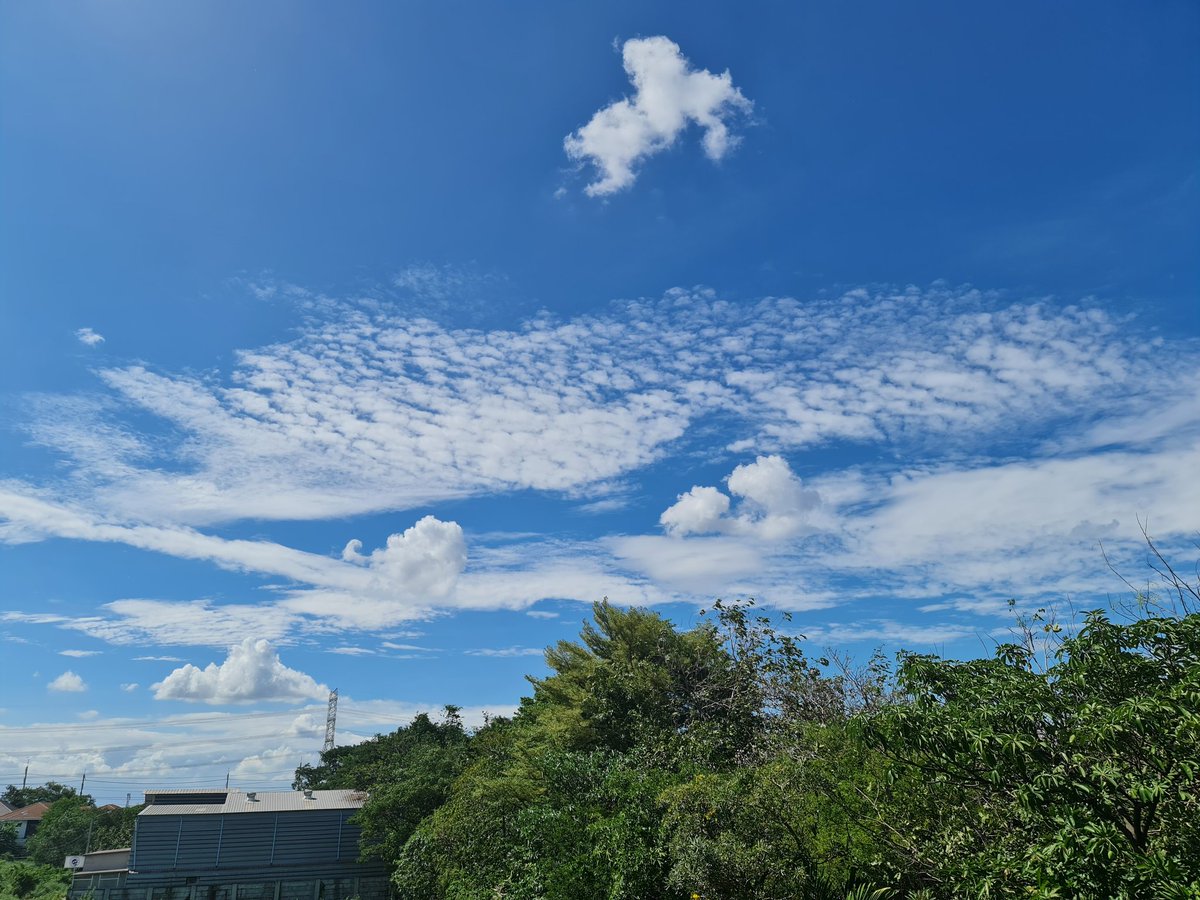 Sukjai9550's tweet photo. #cloudappreciation #nicecloud https://t.co/E13oI7v9Zy