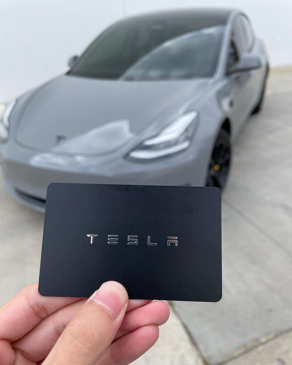 Kazify's tweet photo. Can my new car run fortnite? https://t.co/kMvfbzZDCo