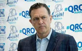 VISIONUMORALES's tweet photo. Tenían que ser priísta y panista para que surgiera un hecho lamentable como lo ocurrido en  #QROvATL  #MikelArriola #mauriciokuri responables de la   #VerguenzaNacional 
@VISIONUMORALES 
. https://t.co/9cRpMmuVy8