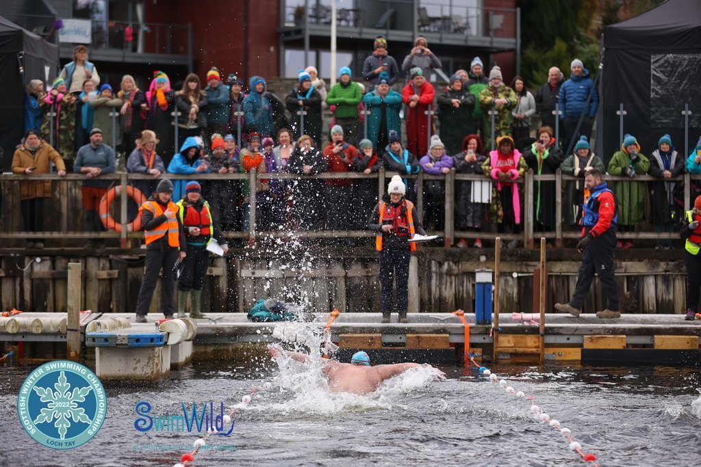 SwimWildUK's tweet photo. DAY 1 at the #ScottishWinterSwimmingChampionships!
Thanks for these spectacular shots @jumpyjames
DAY 2, here we come!!
#swsc2022 #lochtay #winterswimming https://t.co/i0RYpzSw77
