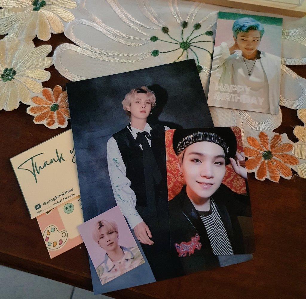 AlexisWithLuv's tweet photo. Can I just say ang cute ng packaging! 😂 SG Yoongi is home, thanks @jungkookihae 💜 #SEmails #SEsellsproof https://t.co/8LLGcHA1n4