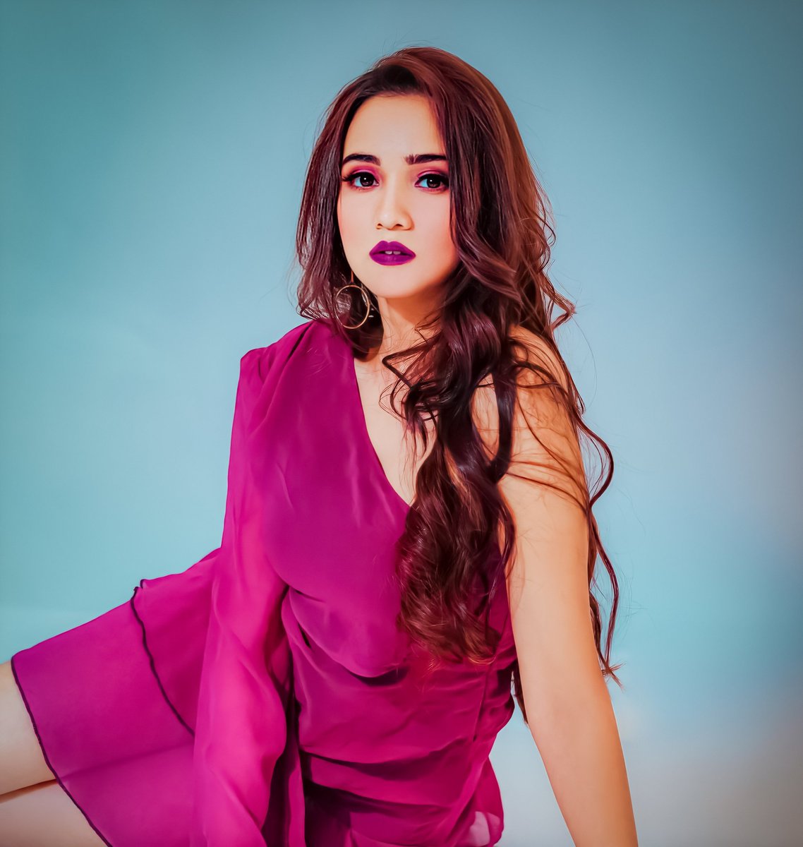 5_ashisingh's tweet photo. Wish you the best of luck Ashi!    I can't wait to see you on the red carpet again after a long time &amp; your shiny long hair will fly in the air. And we're all looking forward to seeing your success award in your hands. Which you truly deserve Ashi😘❤ @Ashisinghh #AshiSingh https://t.co/DvZ4PHzgtV