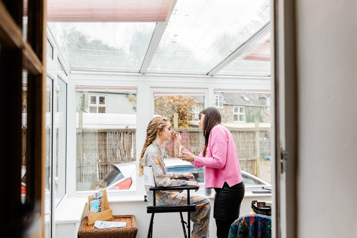 We are so thankful to Chloe Bond MUA who really saved the day by doing hair as well as make up after we were let down by our hairdresser. Thank you so much for everything.
Photography courtesy of @tarastattonphotography