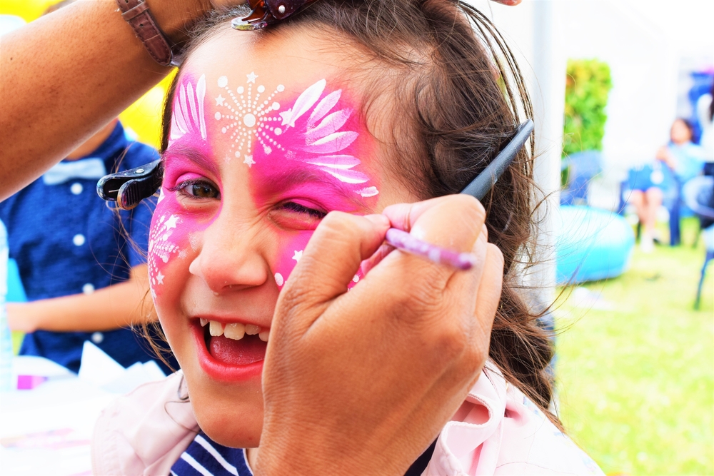 Visit Shildon town centre today for a day of fun filled activities with free street performances from unicycle juggling to acrobatics there is plenty of family entertainment. Visit Church Street in Shildon between 11am and 3pm.