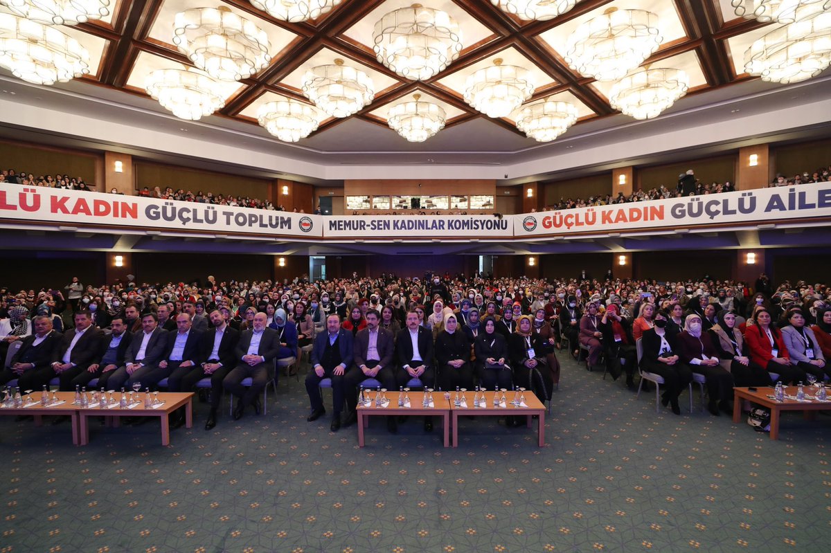 #ÖrgütlüKadınGüçlüToplum şiarıyla yola çıktığımız,

Yerelden evrensele soylu mücadelemizin Kadın liderleriyle bir araya geldiğimiz,

Memur-Sen Kadınlar Komisyonu TÜRKİYE BULUŞMASI” programımız başladı.