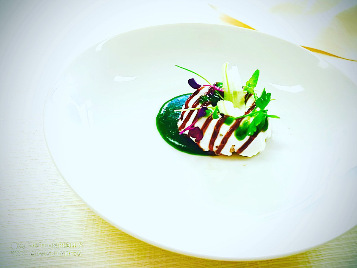 Tutti sanno che una cosa è impossibile da realizzare, finché arriva uno sprovveduto che non lo sa e la inventa. (Albert Einstein) #food #cucina #MasterChefIt <a href="/FasolatoViviana/">Viviana Fasolato</a> <a href="/ChefMolon/">Carlo Molon</a> <a href="/Ferracane_wines/">CasaVinicolaFerracan</a>