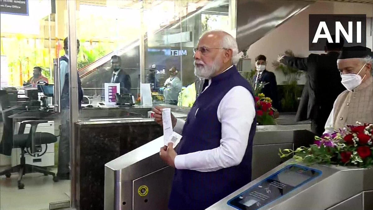 VijayaRahatkar's tweet photo. #MaharashtraWithModi
#ModiMetro https://t.co/eOXYIRHLDp
