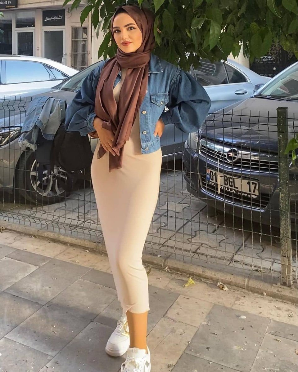 صباح الورد والياسمين عليكم حبايبي