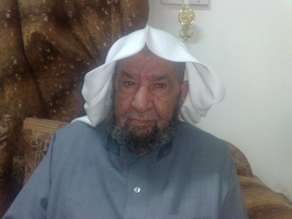 AboEbrahim22's tweet photo. العم أبو تركي أحمد بن تركي بن عبدالكريم بن محمد بن ناصر التركي ولد في #جلاجل عام ١٣٤٧هـ أخواله الواصل وأخوال عياله السعيد وكلاهما من جلاجل
توفي فيها عام ١٤٣١هـ في شهر رجب
وعمره ٨٤ عاما رحمه الله وغفر له وأسكنه الجنة ووالديه آمين
عاش من طفولته وشبابه في مزرعتهم المعروفة بالهاشمية https://t.co/wpbtOYqkm2