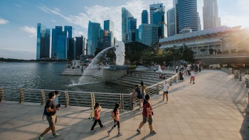 MerlionXNFT's tweet photo. The story behind the statue

Today, you can glimpse echoes of this legend, embodied in the statue at Merlion Park.

more info in comment

#NFT #NFTCommunity #Singapore #NFTCollection #merlion #merlionx #IRL #fashionfi 
@stb_sg https://t.co/0gCtGSUFJ8