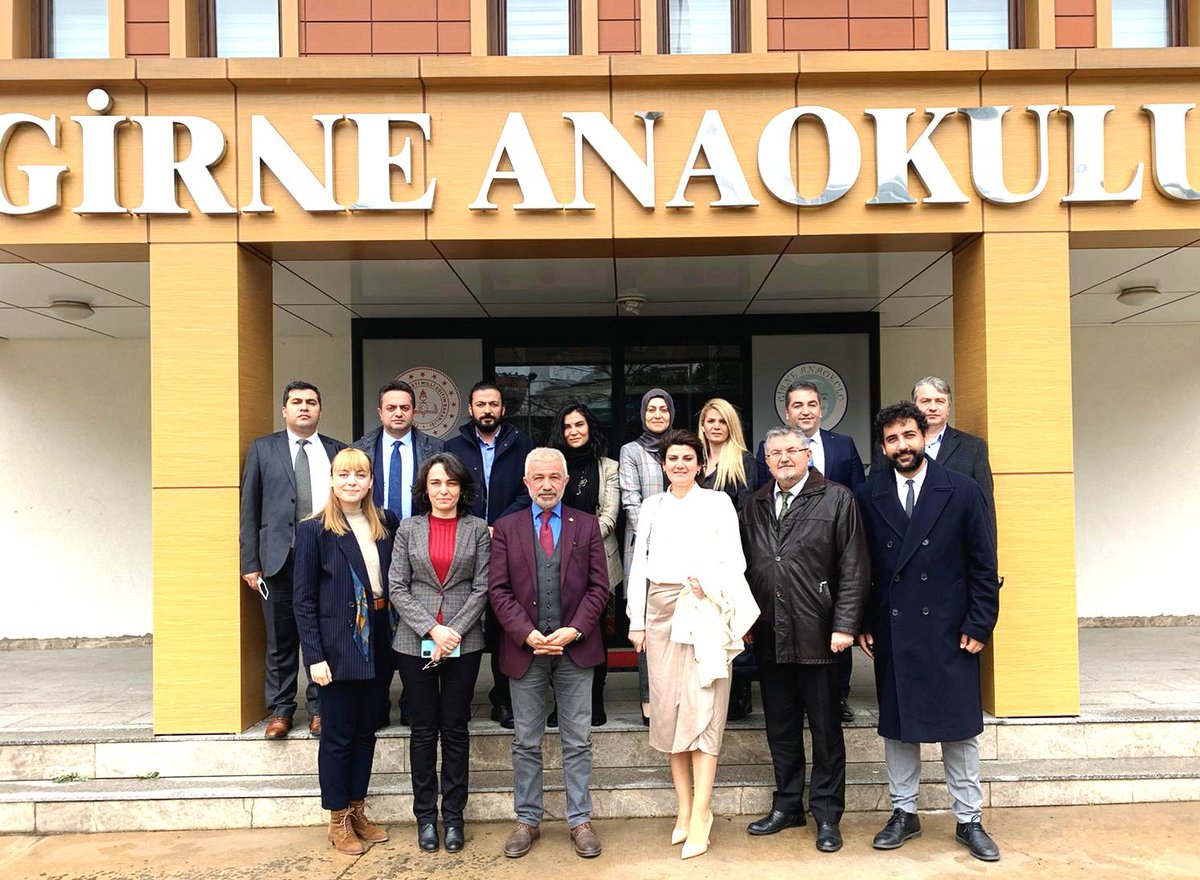 izekier53's tweet photo. İstanbul ilinde  çocukların tamamının okul öncesi eğitime erişimine yönelik ilçelerimizde kurulan ekiplerimiz ilçe müdürlerimizin önderliğinde özverili bir şekilde çalışmalarını sürdürüyor.
Bu kapsamda haftanın son izleme ziyaretini @maltepemem34  ilçemize gerçekleştirdik.@tcmeb https://t.co/we2TR6CgMN