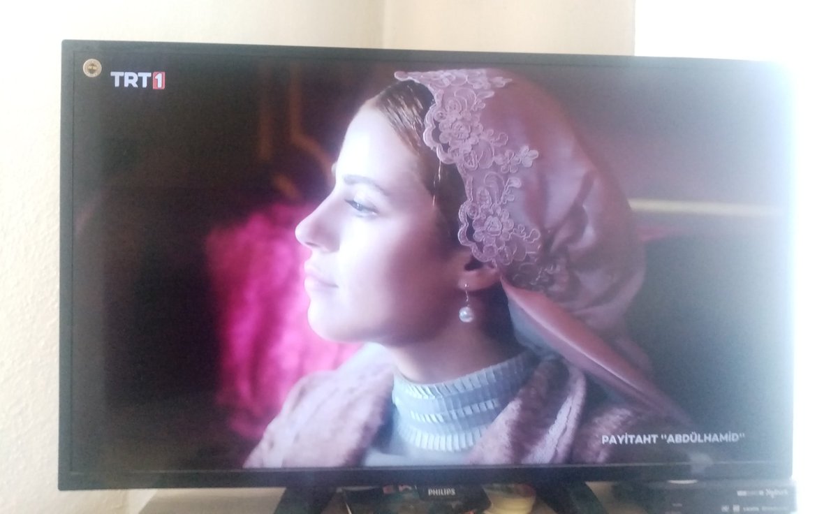 AhmetGfb81's tweet photo. Karşıma çıkan sahneye bak🥺
#AhMur
#ezgieyuboğlu
#volkankeskin
#PayitahtAbdülhamid https://t.co/0hPyK8UhT3