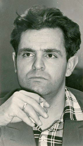 HistoryFoto's tweet image. «Жестокость — это храбрость трусов» Фазиль Искандер, писатель.