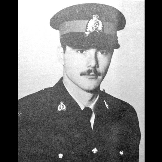 rcmpmb's tweet photo. Rob Thomas was raised on Peguis FN &amp; was a band constable prior to joining #rcmpmb. On Mar 6, 1986, S/Cst Thomas was checking if the occupants of a vehicle needed help &amp; after turning to walk back to his car, was shot in the back by the driver. He was only 21. #RCMPNeverForget https://t.co/PRYBCHcnyZ