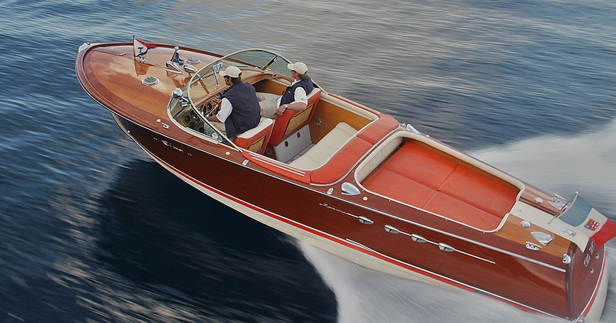 Why Young Buyers Are Snapping Up Vintage Wooden Boats.

robbreport.com/motors/marine/…