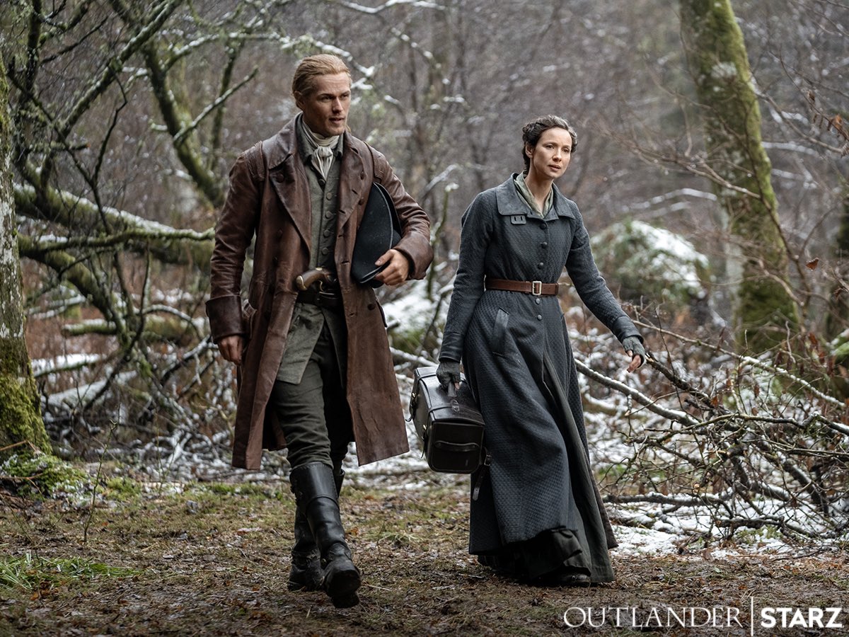 Today’s the day!!!! Who’s watching <a href="/Outlander_STARZ/">Outlander Universe</a> !?